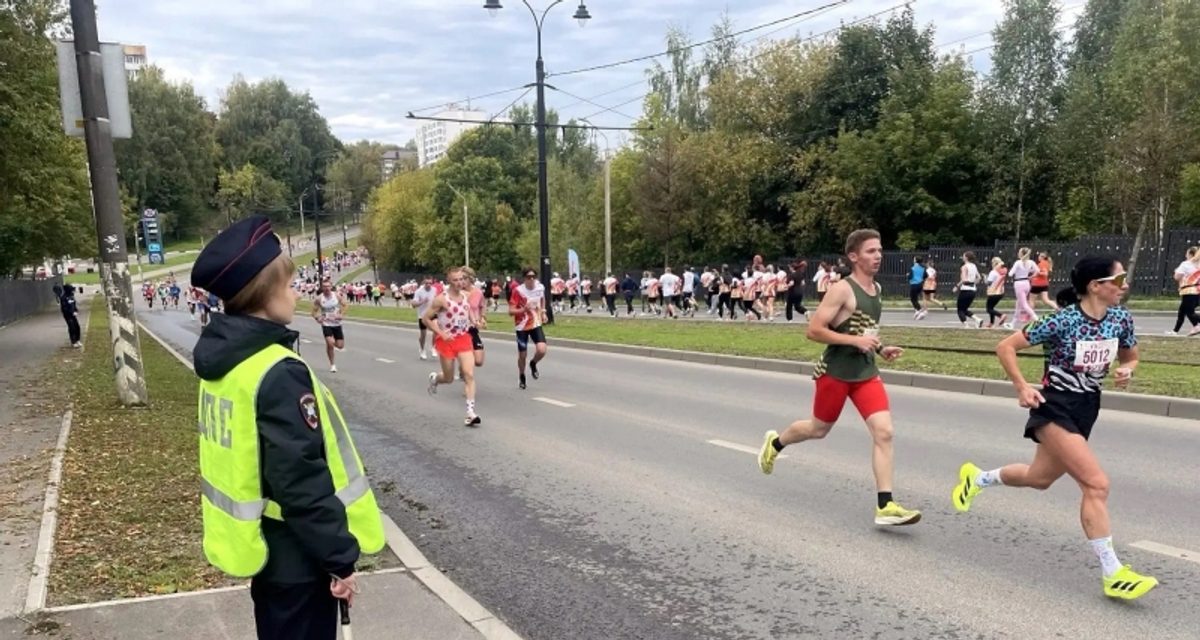 В Смоленске провели полумарафон на дистанциях 5, 10 и 21 километр